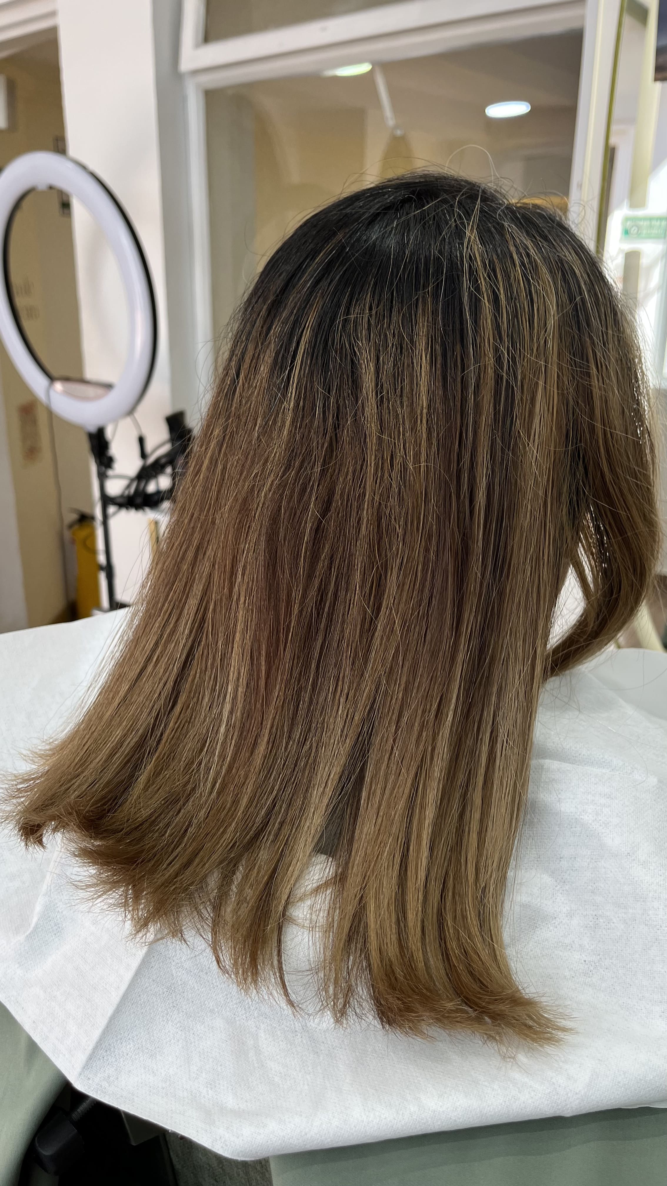 Antes de tratamiento capilar caso 2 en Zénika Beauty Studio