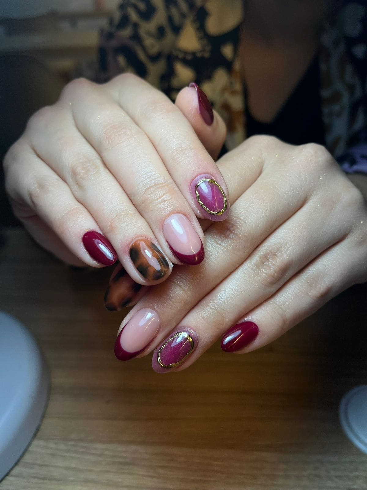 Manicure estilo vintage en Zénika Beauty Studio